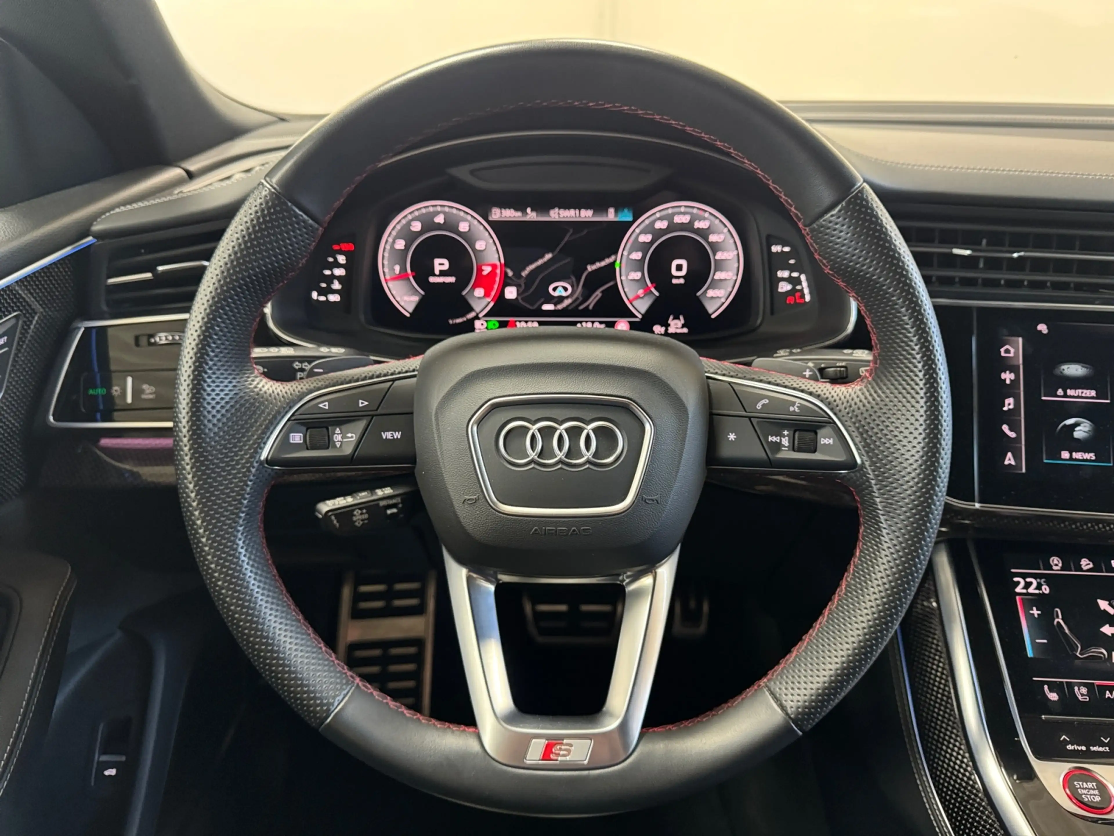 Audi SQ8 4.0 TFSI quattro AHK Pano Carbon Nachtsicht ACC 3 — photo 12