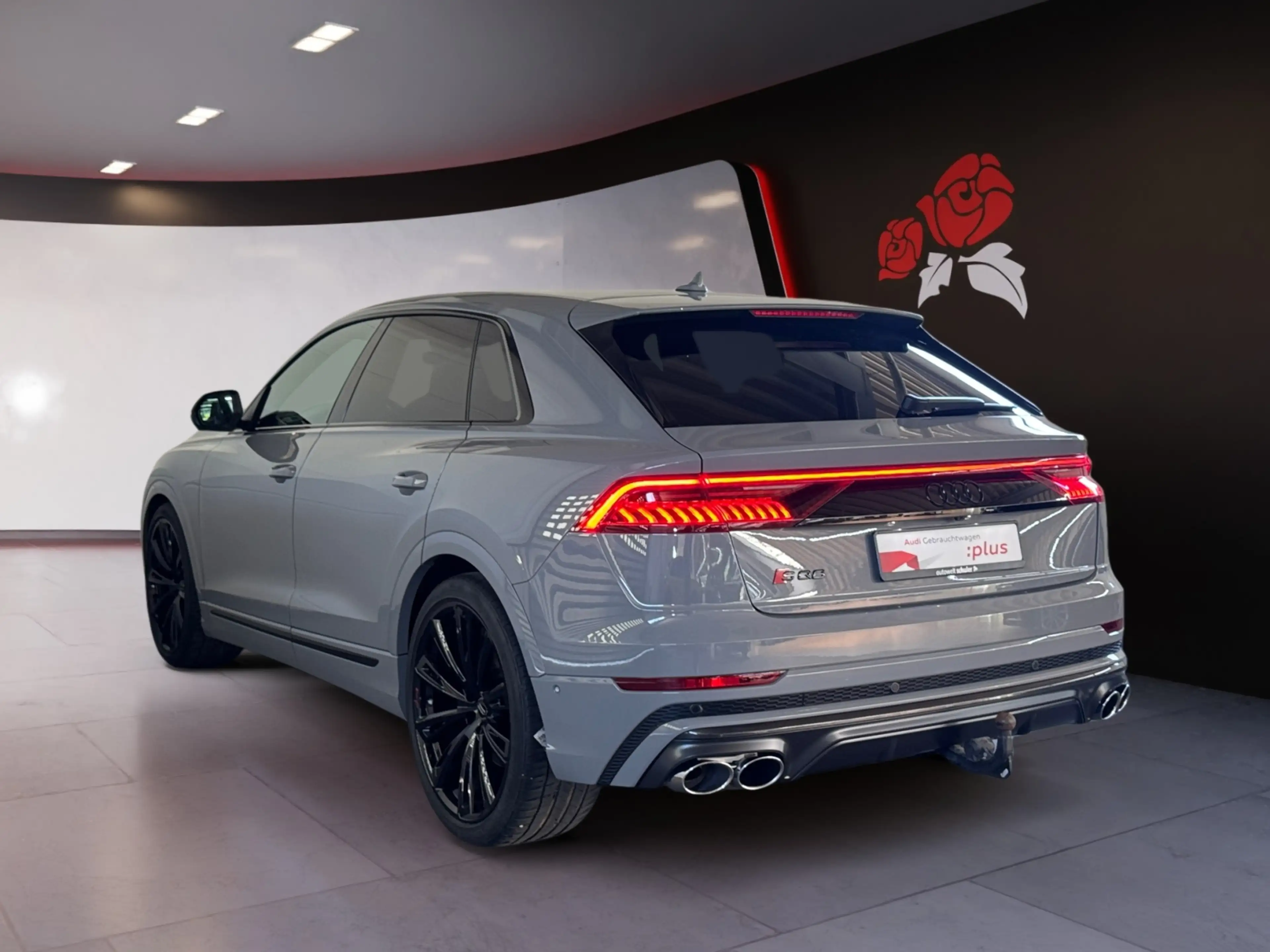 Audi SQ8 4.0 TFSI quattro AHK Pano Carbon Nachtsicht ACC 3 — photo 4
