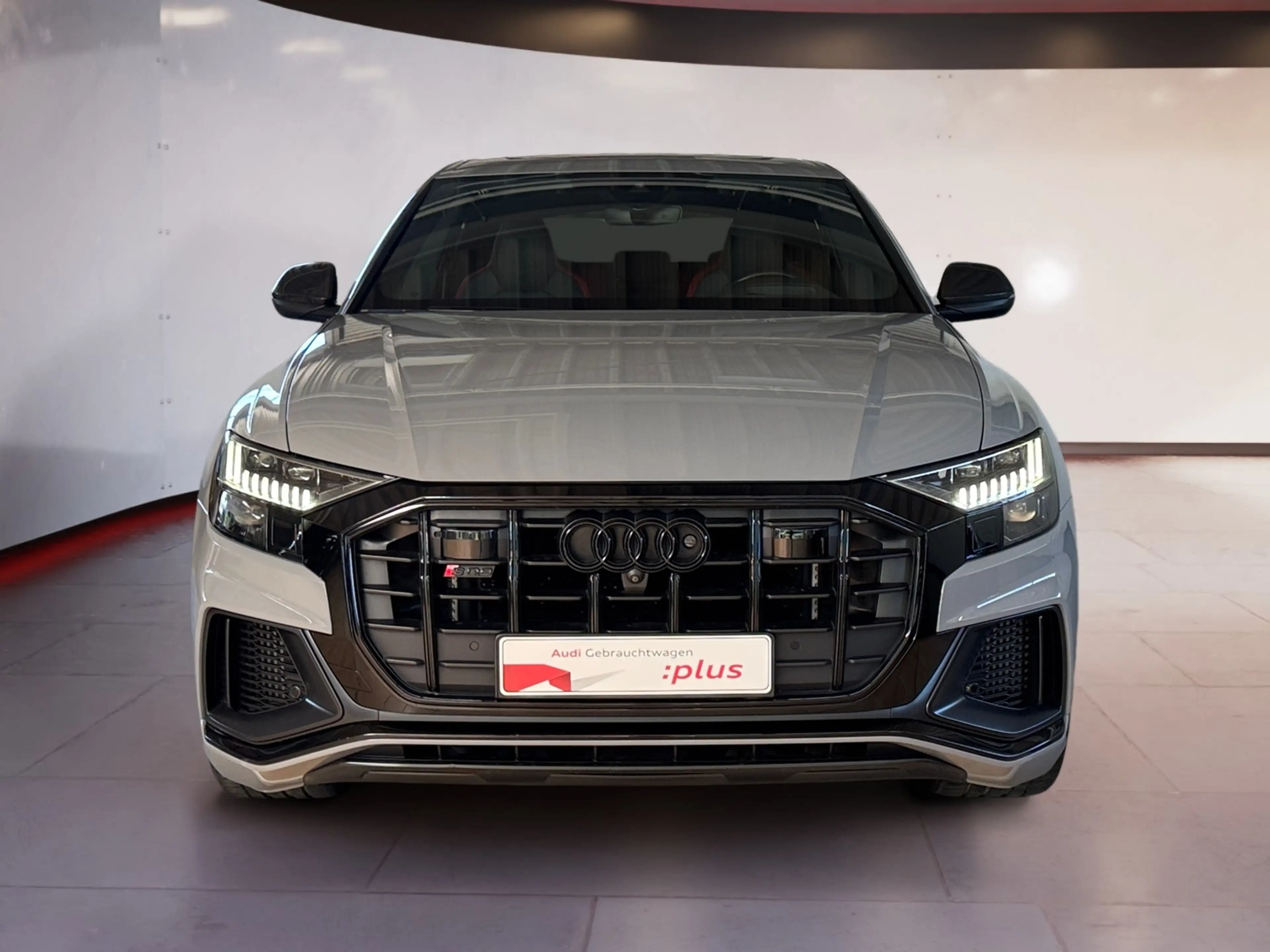 Audi SQ8 4.0 TFSI quattro AHK Pano Carbon Nachtsicht ACC 3 — photo 6