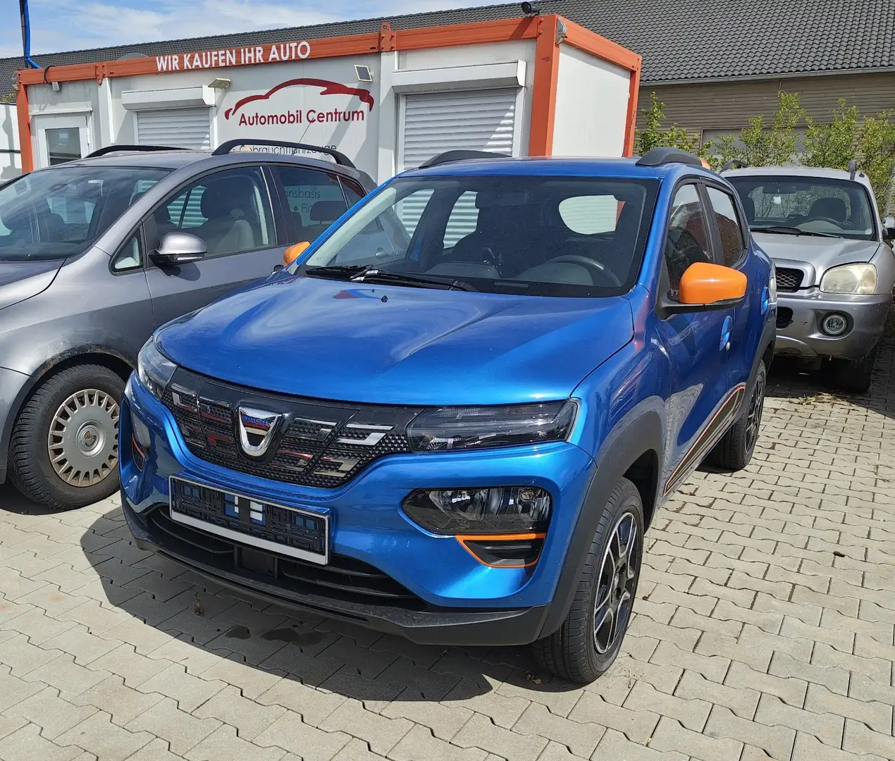 Dacia Spring Comfort Plus Blau - 1