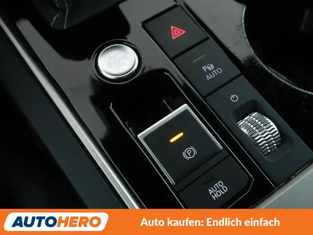 Volkswagen Touareg view 26