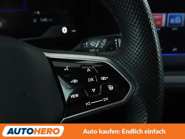 Volkswagen Touareg view 29