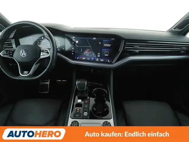 Volkswagen Touareg view 12