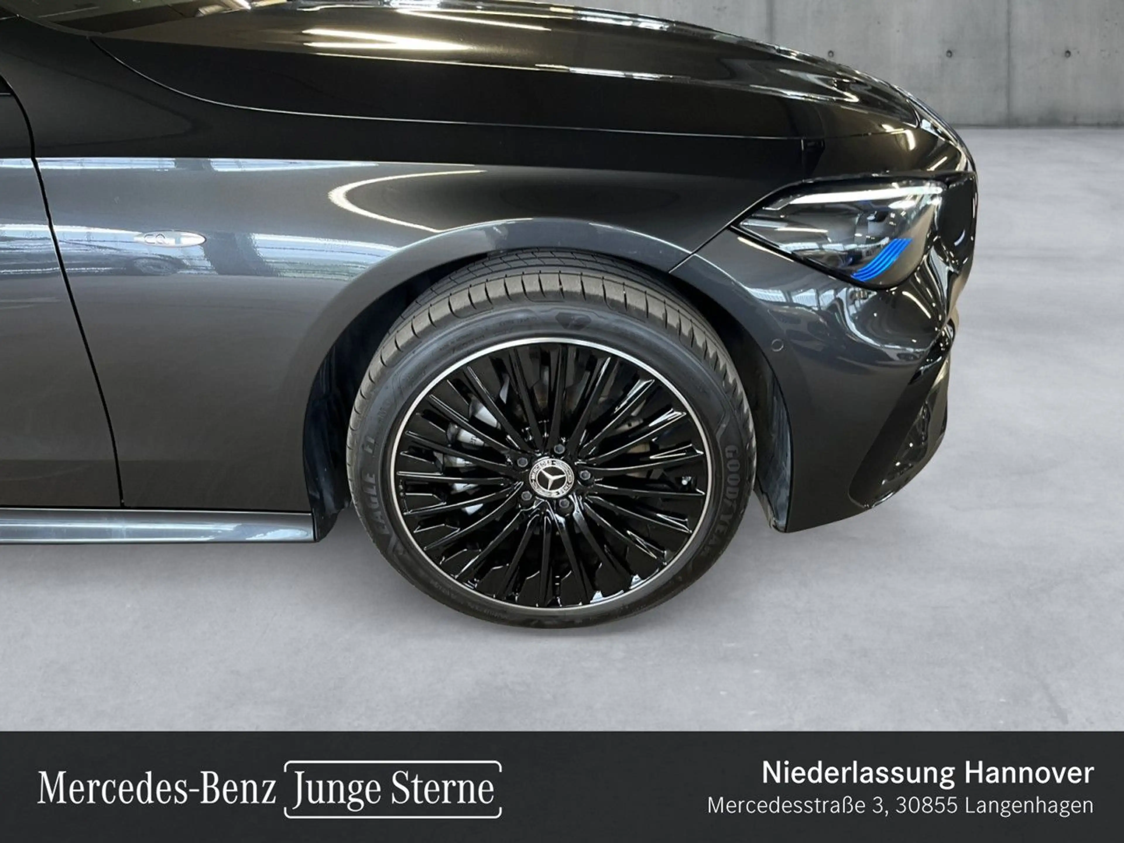 Mercedes-Benz CLE 300 e AMG+NIGHT+PANO+360+KEYLESS+9G — photo 6