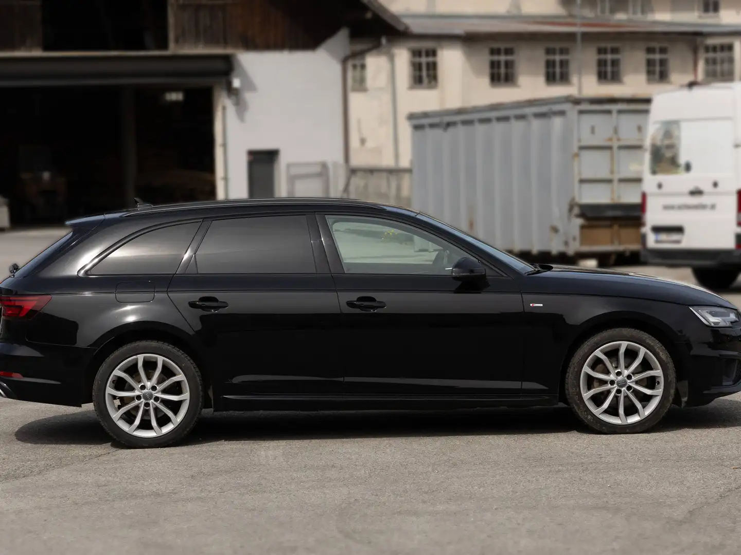 Audi A4 A4 Avant 40 TDI quattro sport S-tronic sport Schwarz - 2