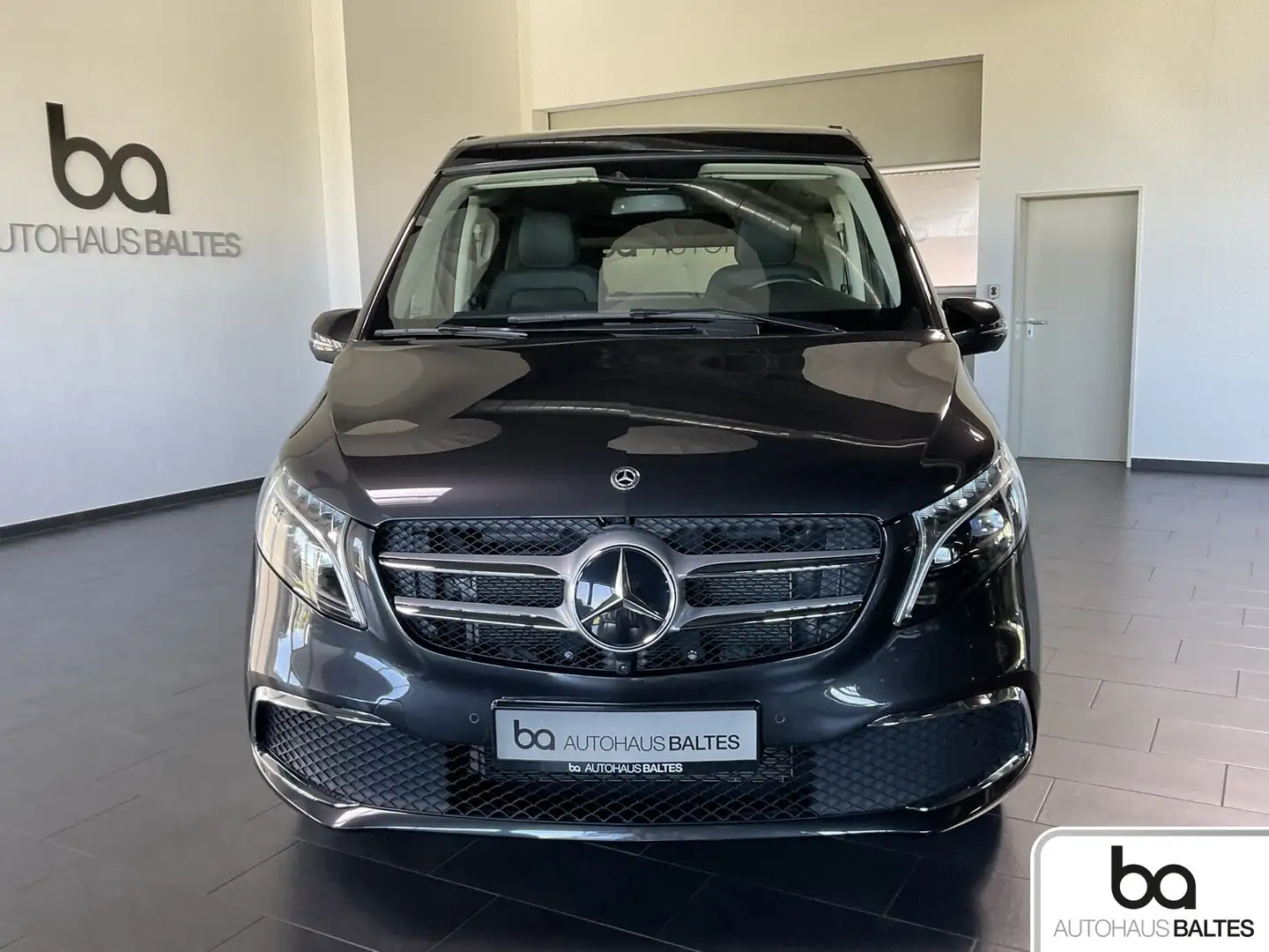 Mercedes-Benz V 300 V 300 d Marco Polo 4MATIC LED/Navi/AHK/Kamera/ACC Gris - 2