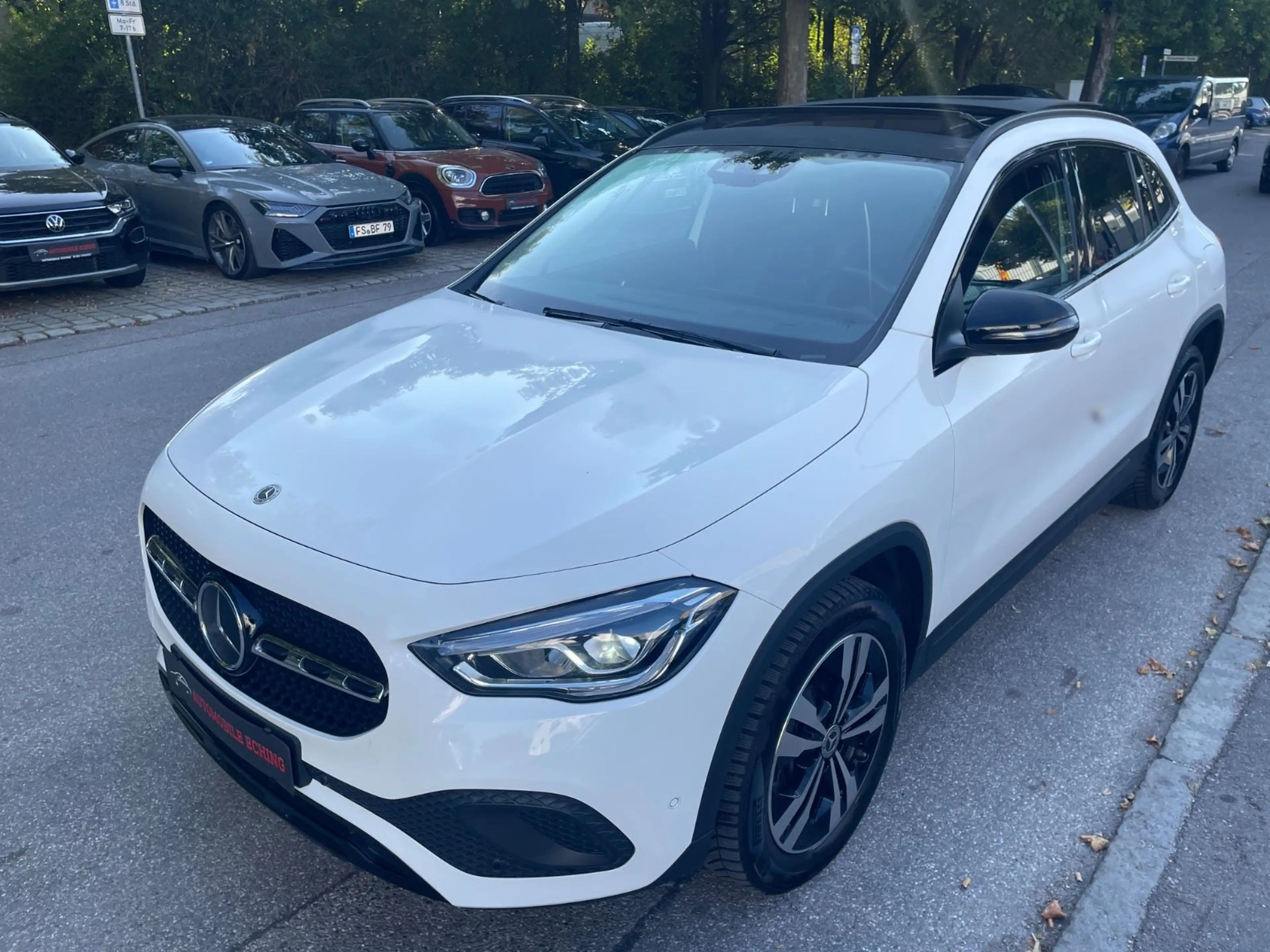 Mercedes-Benz GLA 250 e EQ*Pano*Navi*Kamera*LED*Leder*HeadUp*