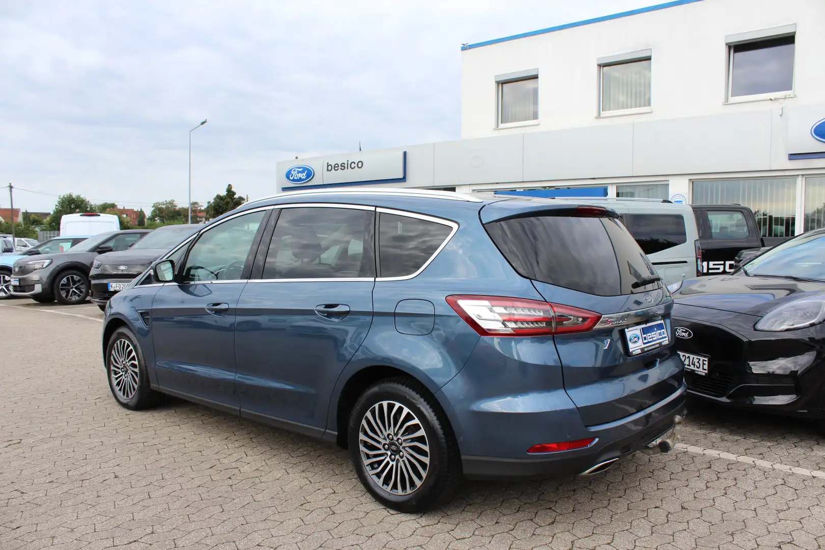 Ford S-Max Titanium 2,0EcoBlue*AHK*Navi*Kamera*ACC*PDC* Bleu - 2