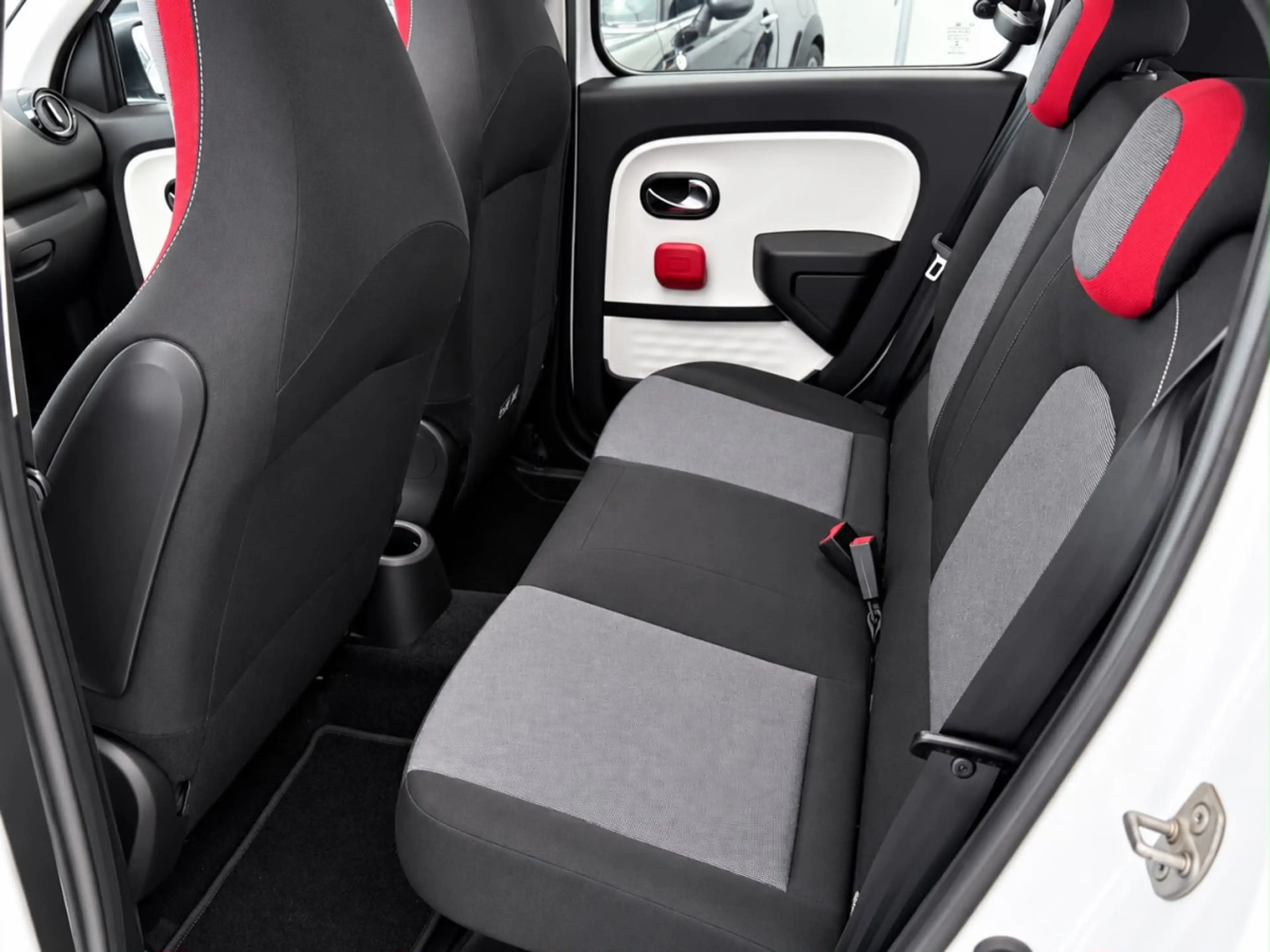 Renault Twingo 1.0 SCe Energy Pano Clim PDC — photo 6