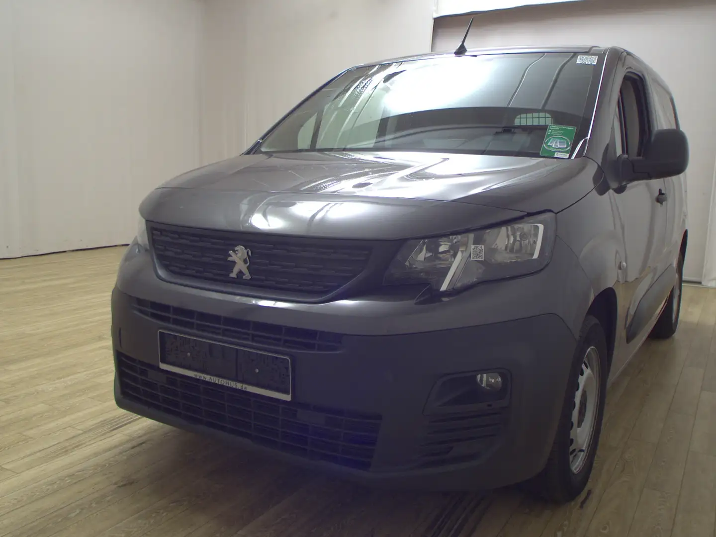 Peugeot Partner 1.5 BlueHDi Premium Regal Navi Shz PDC Grau - 2