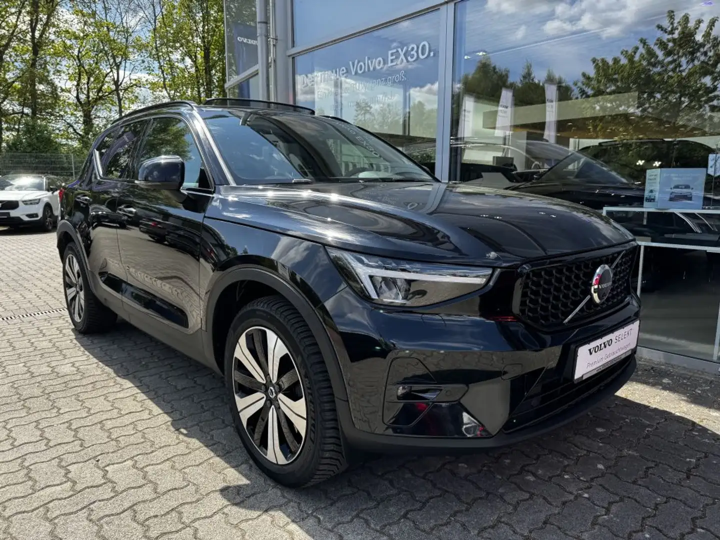 Volvo XC40 T5 Recharge DKG Ultimate Dark Negro - 1