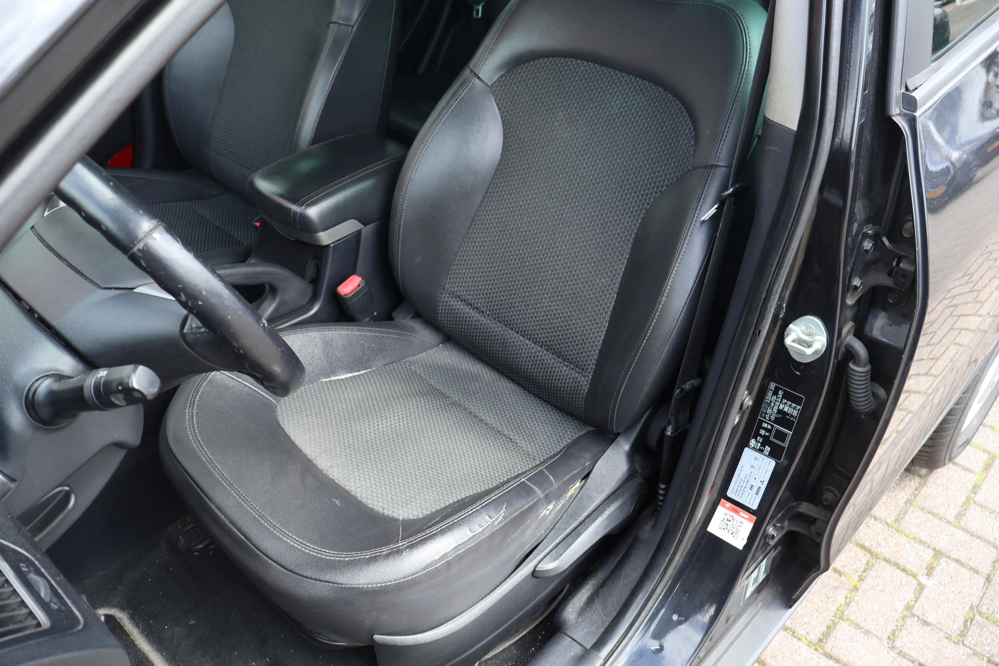 Hyundai iX35 2.0i Style — photo 7
