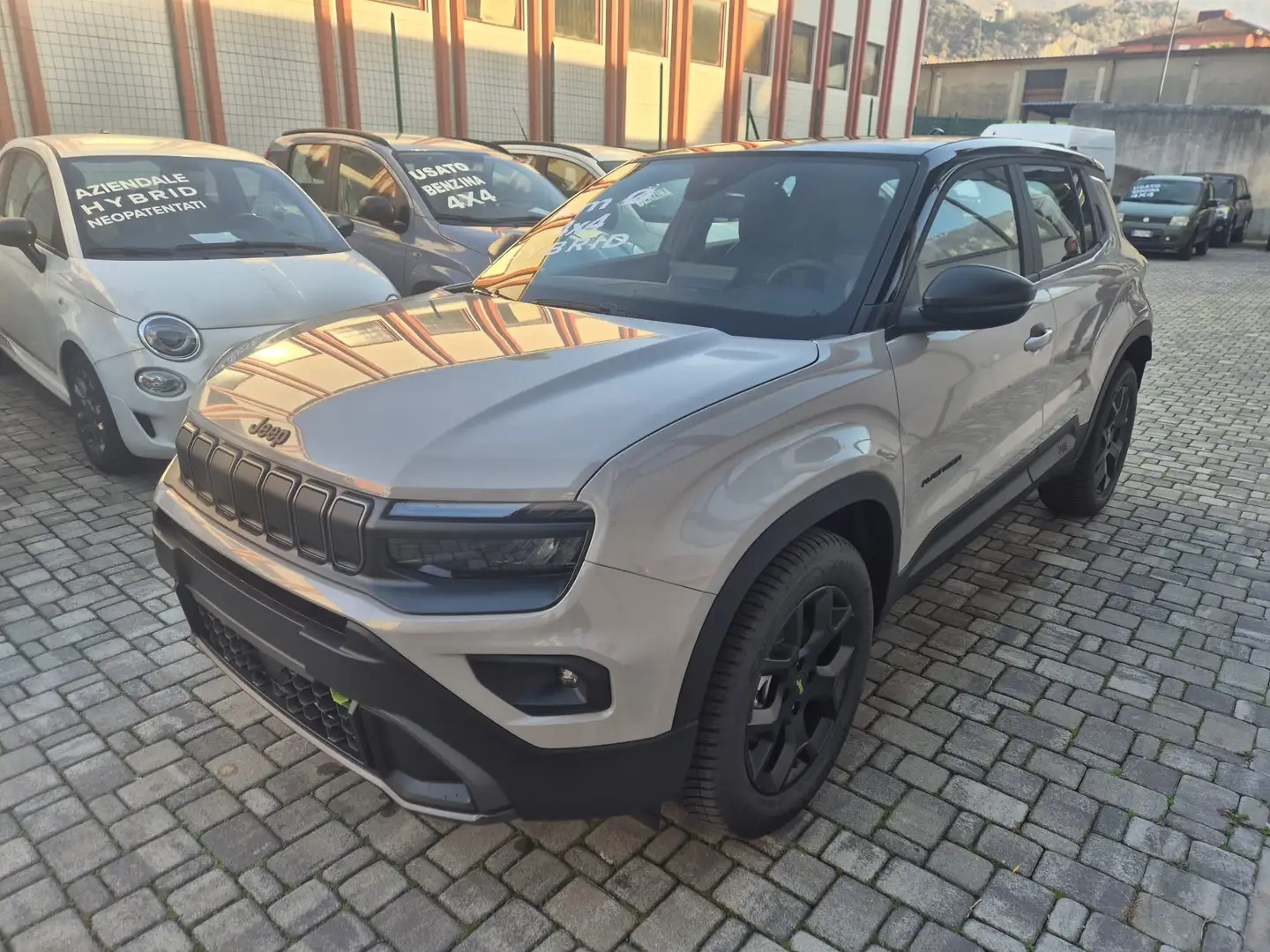 Jeep Avenger Avenger 1.2 turbo e-hybrid mhev Upland 4xe Beige - 2