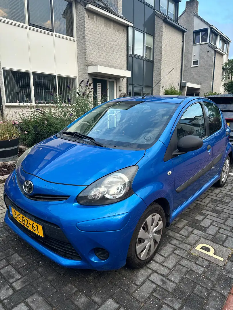 Toyota Aygo Aygo 1.0 VVT-i Now Blauw - 2