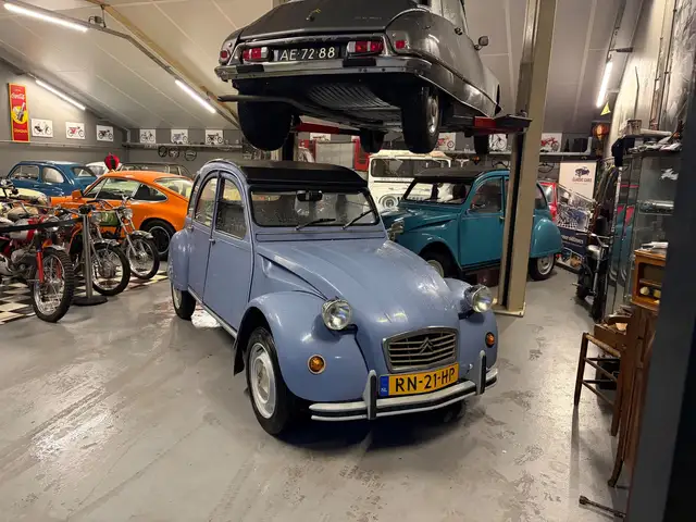 Citroen 2CV 2CV6 Club