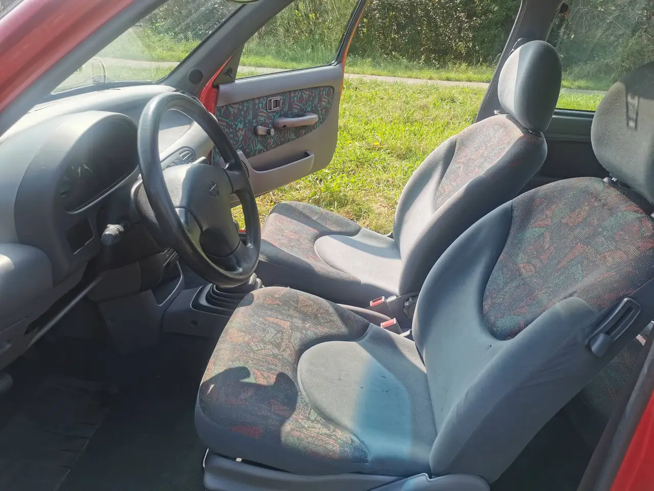 Nissan Micra 1.0i L, foto 10