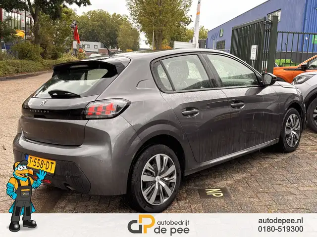 Peugeot 208 view 16