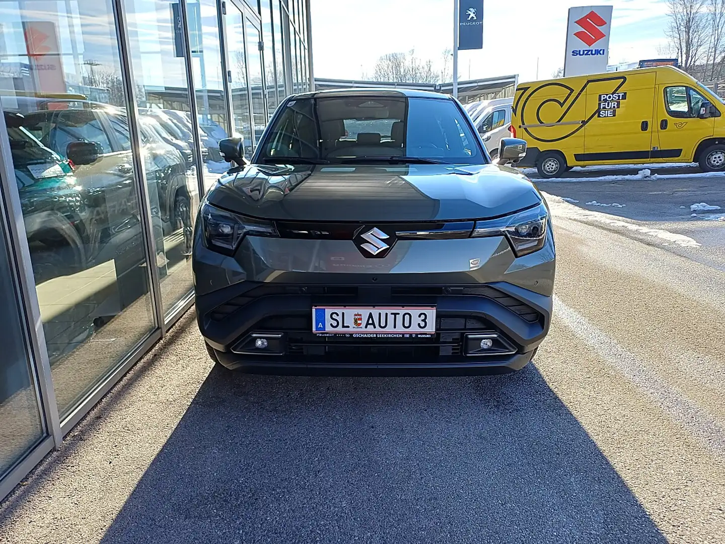 Suzuki Vitara E 61kWh GL+ Allgrip-e Flash Grün - 2