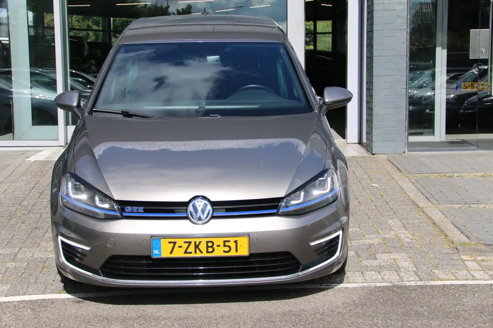 Volkswagen Golf GTE 1.4 TSI NL-AUTO NAP AUTOMAAT! Grijs - 2