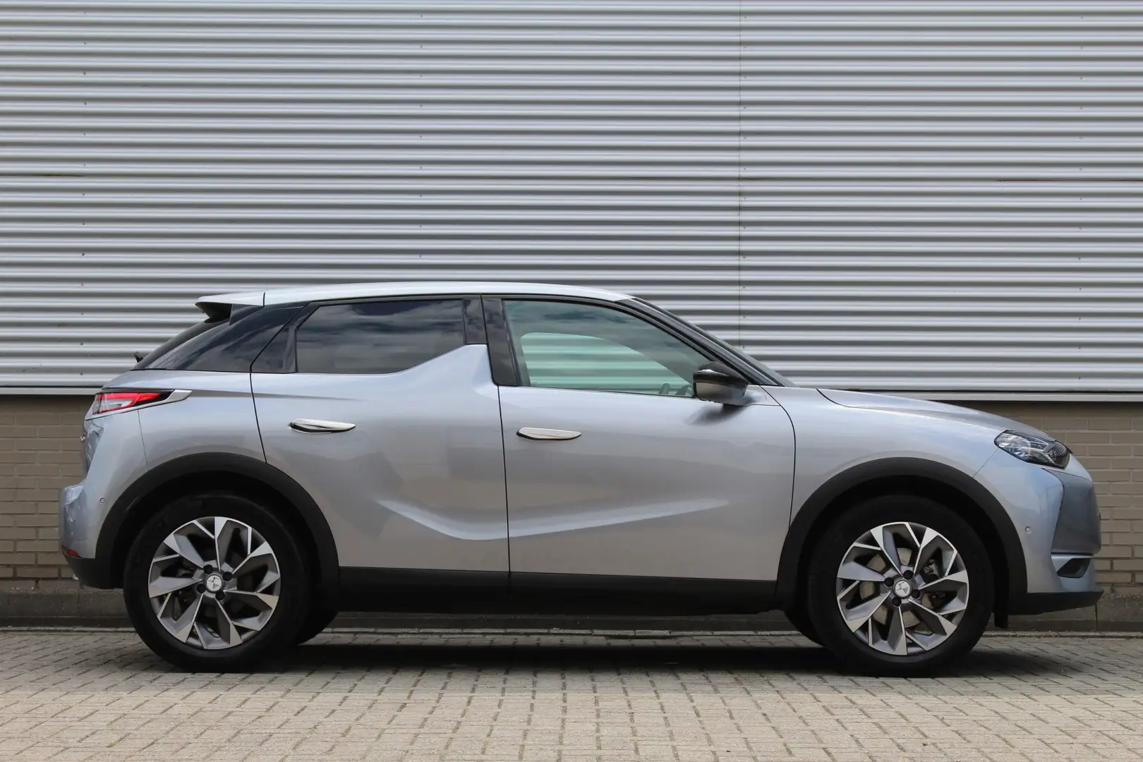 DS Automobiles DS 3 Crossback E-Tense La Premiere 50 kWh | Dealer Onderhouden | Gris - 2