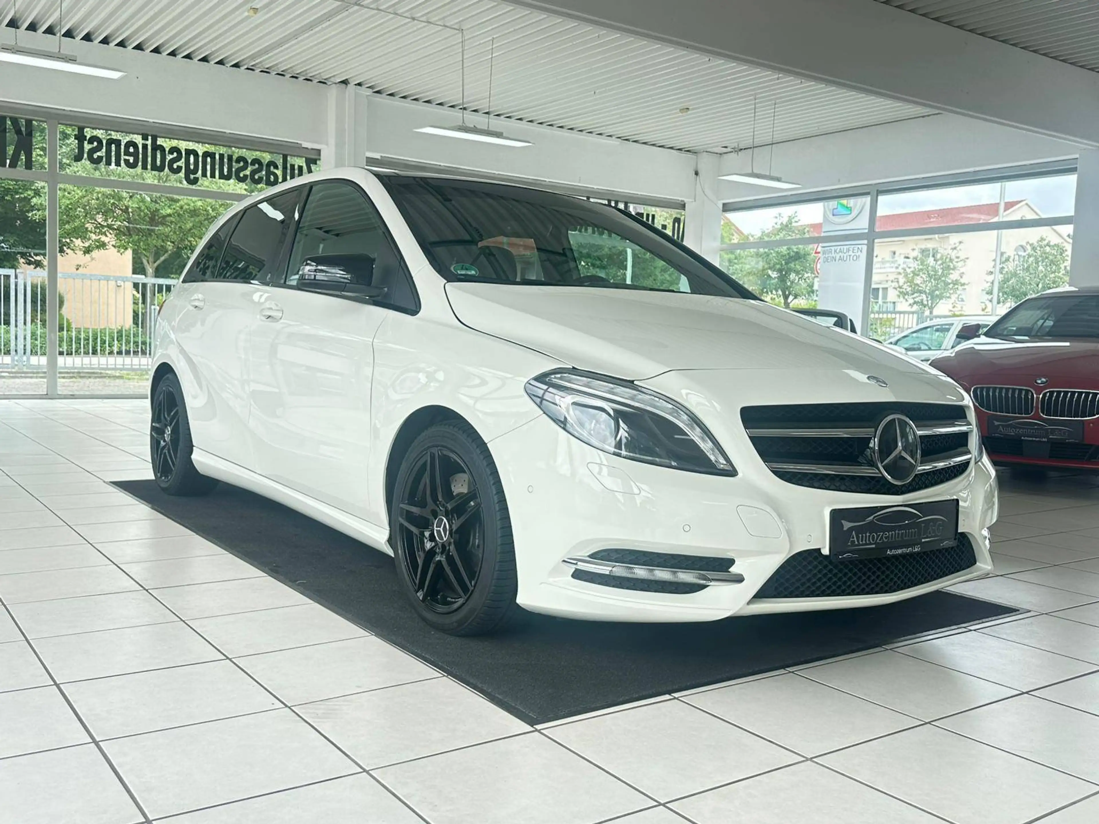 Mercedes-Benz B 220 B 220 4Matic (246.247)