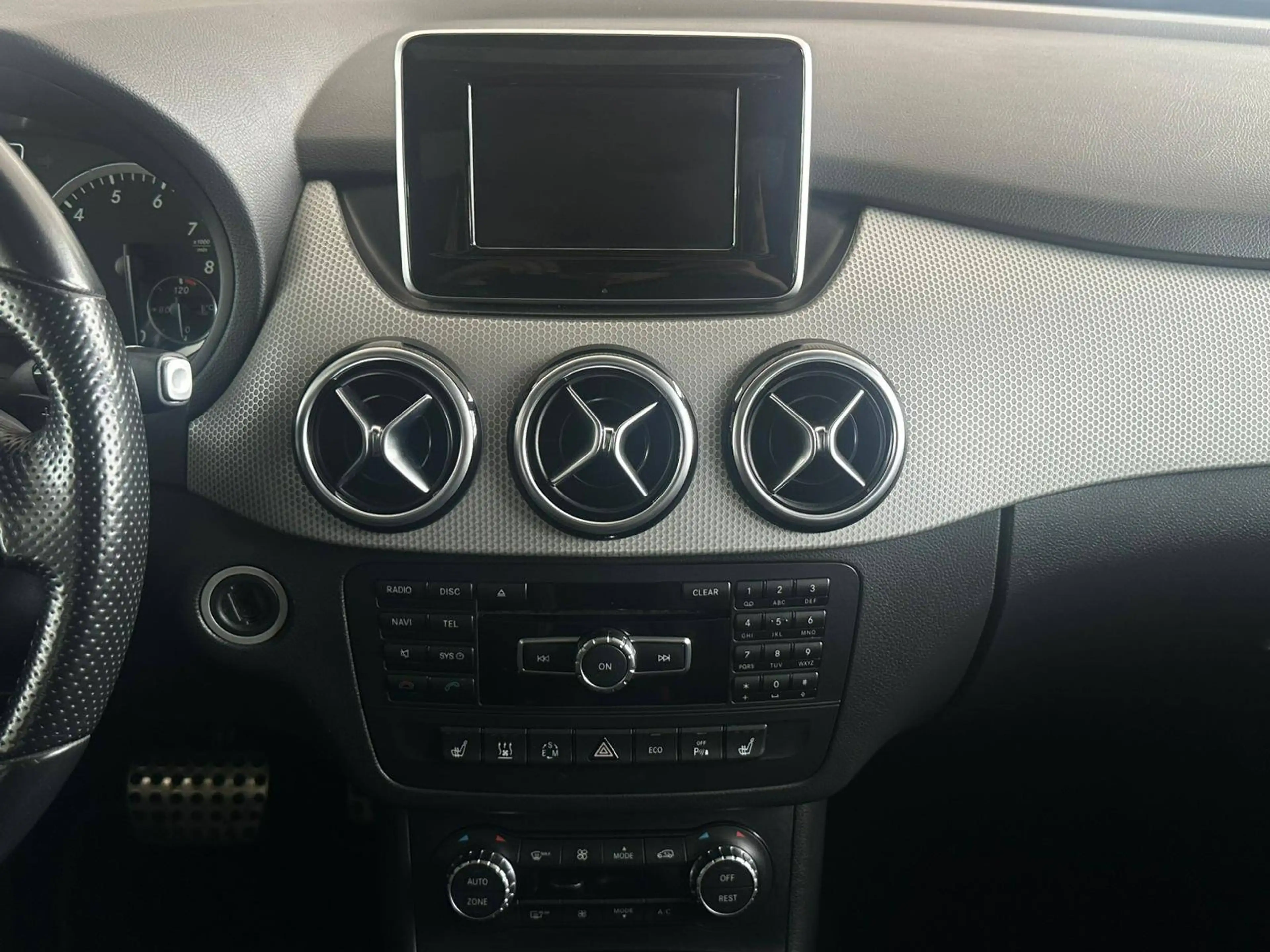 Mercedes-Benz B 220 B 220 4Matic (246.247) — photo 13