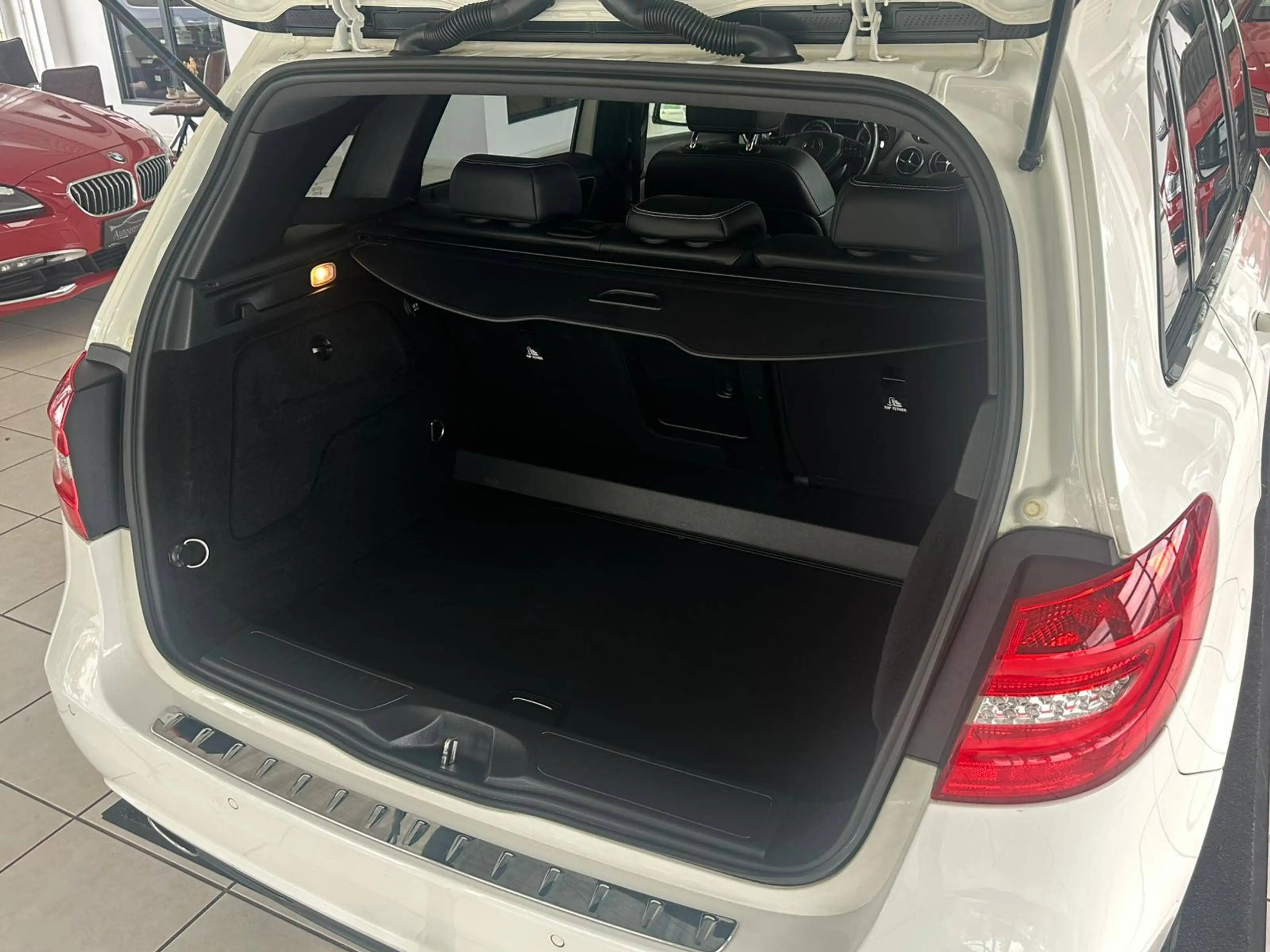 Mercedes-Benz B 220 B 220 4Matic (246.247) — photo 15