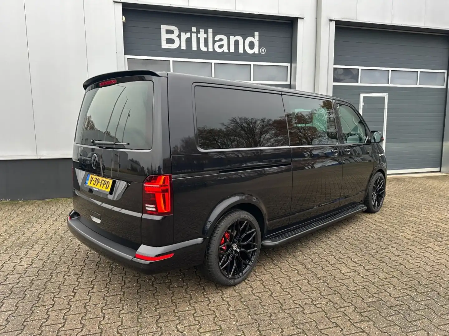 Volkswagen Transporter 2.0 TDI 150PK DSG DC BULLI 2024 *BPM vrij *Adaptiv Noir - 2