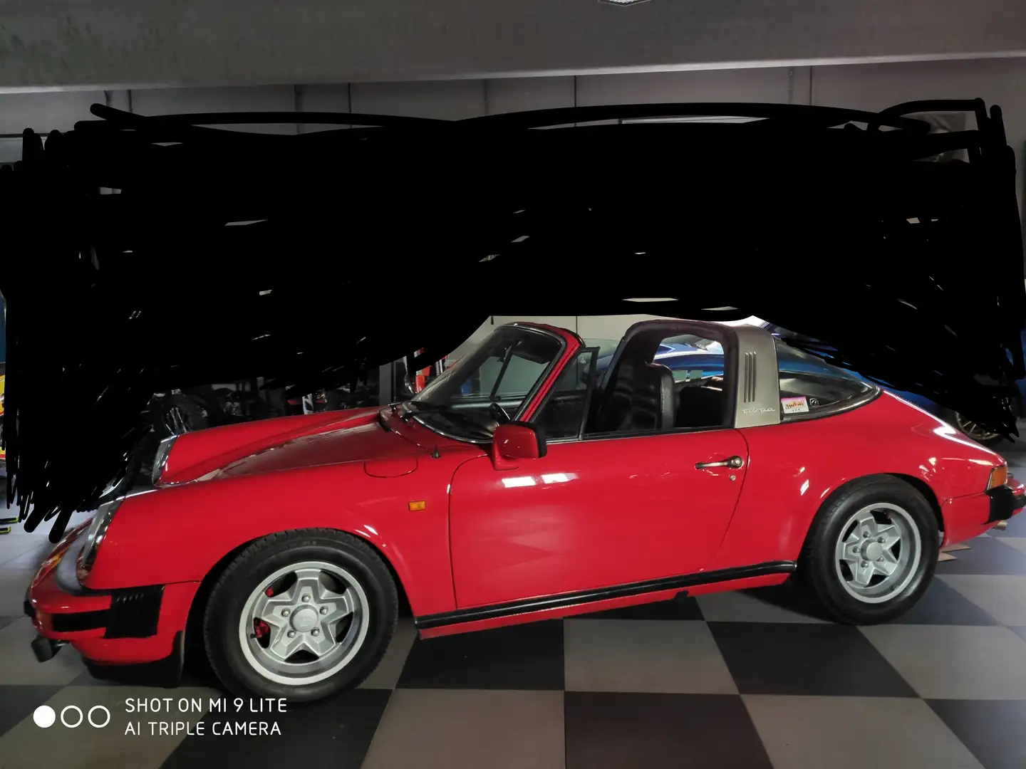 Porsche 911 Targa Rosso - 1