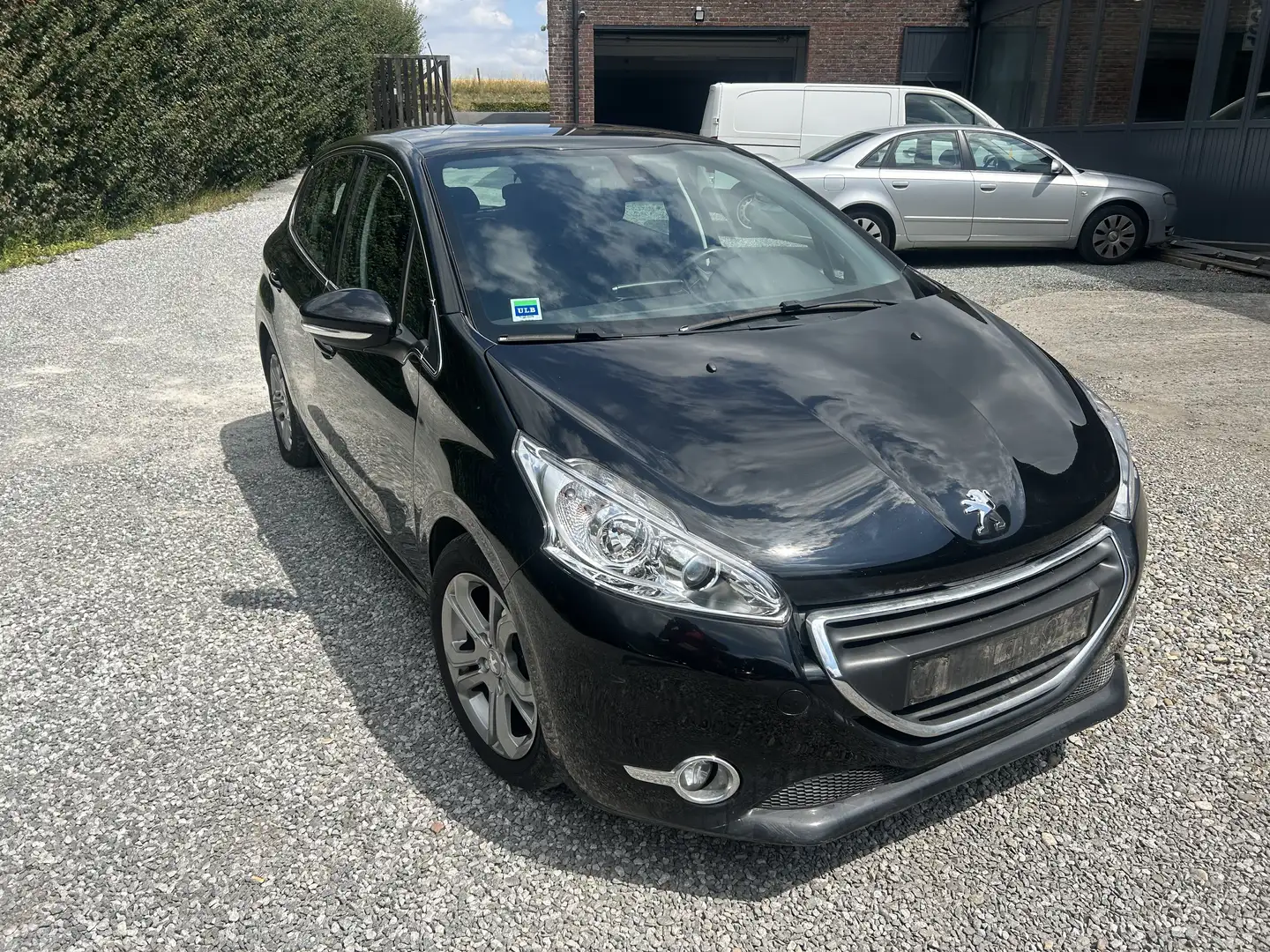 Peugeot 208 208 1.6e-HDi Active STT/GARANTIE 12MOIS/CARPASS/CT Schwarz - 1