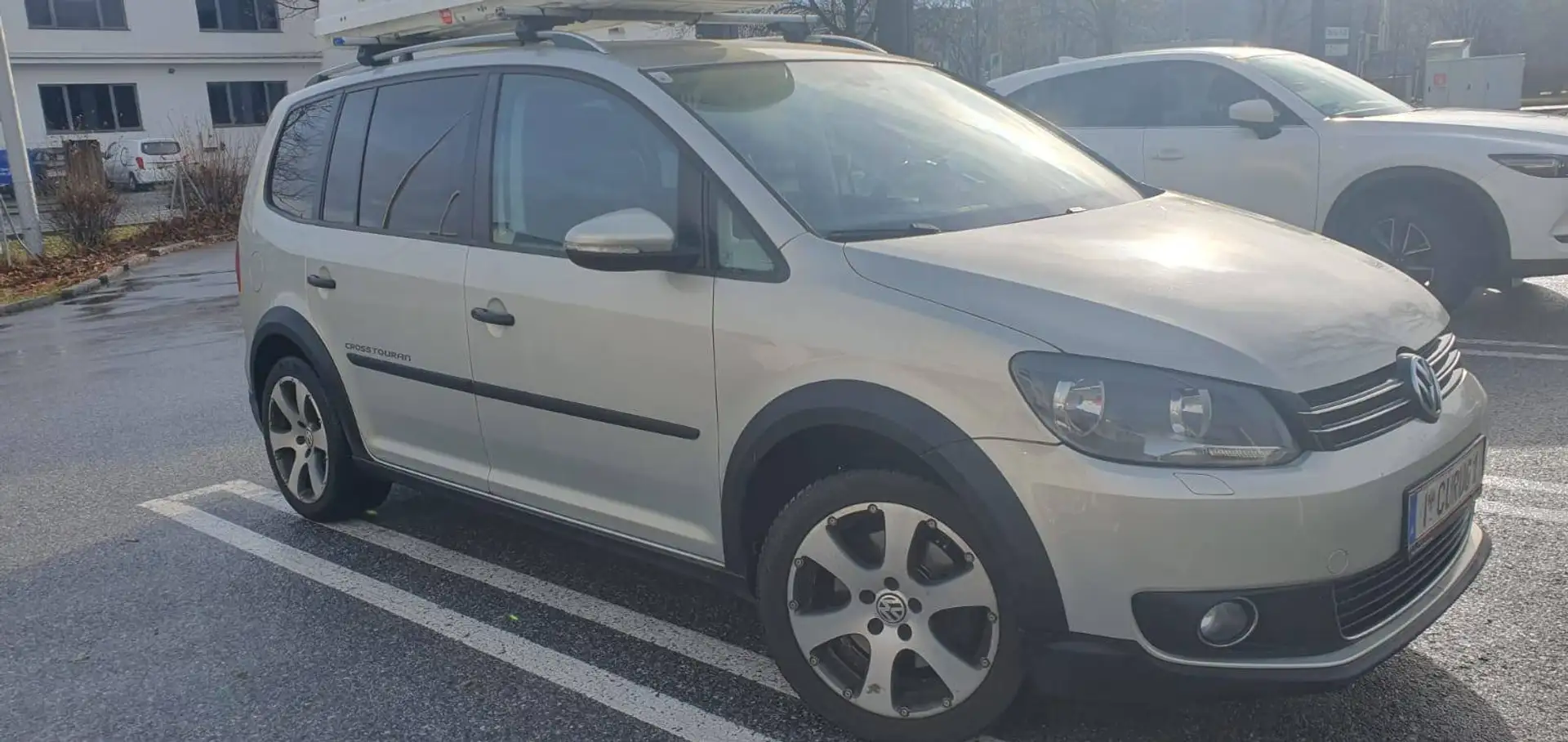 Volkswagen Cross Touran CrossTouran 2,0 TDI DPF Silber - 1