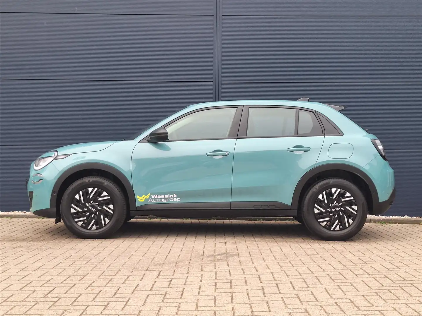 Fiat 600 1.2 Hybrid Turbo Charged 100pk Automaat Urban DEMO Blauw - 2