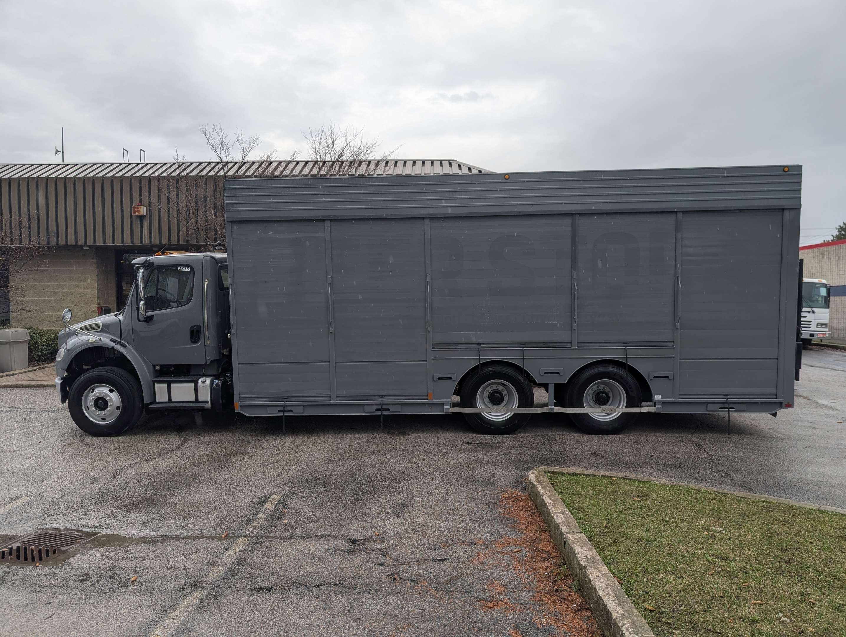 2014 Freightliner M2