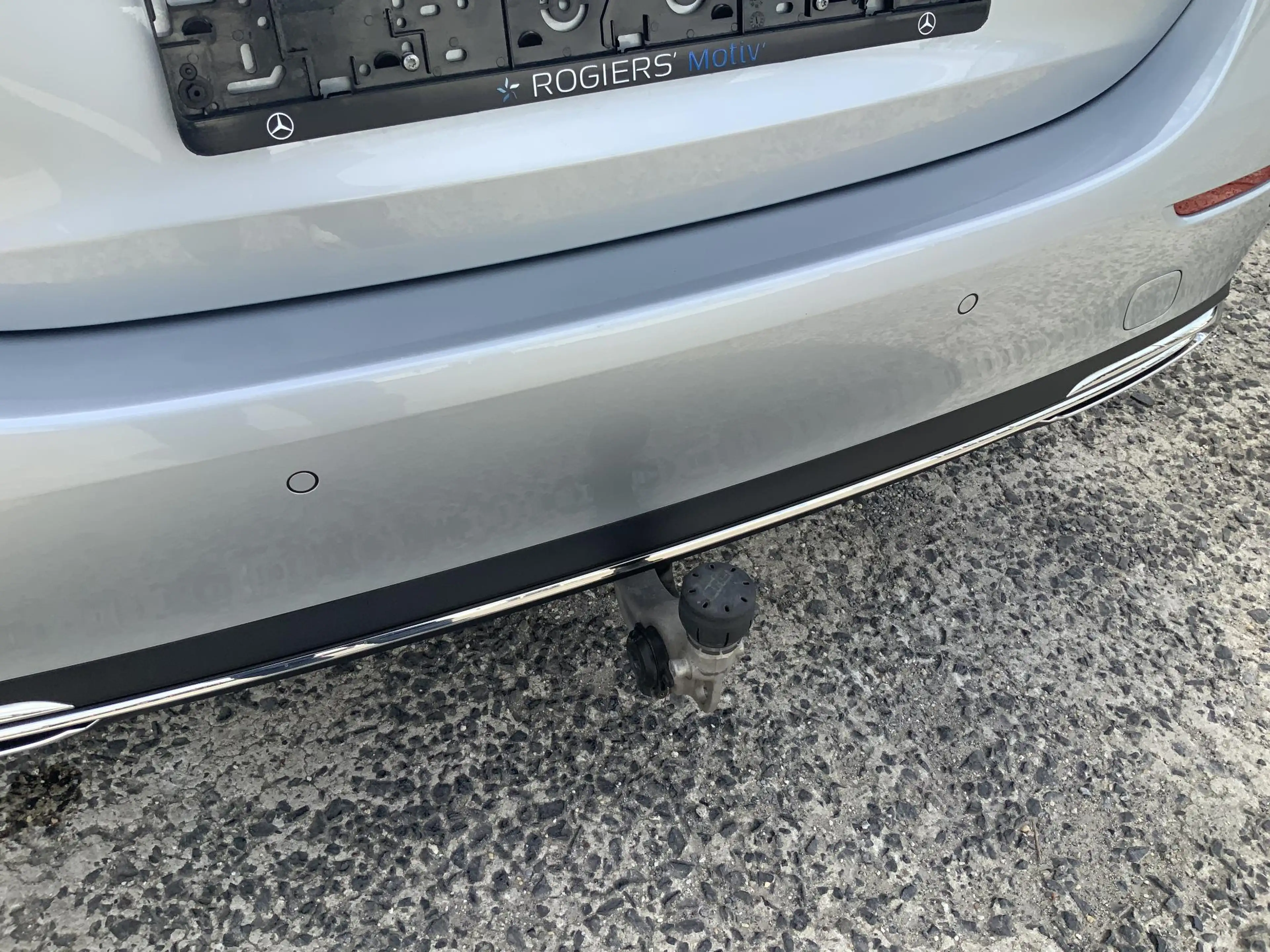 Mercedes-Benz E 200 Luxury Line — photo 10