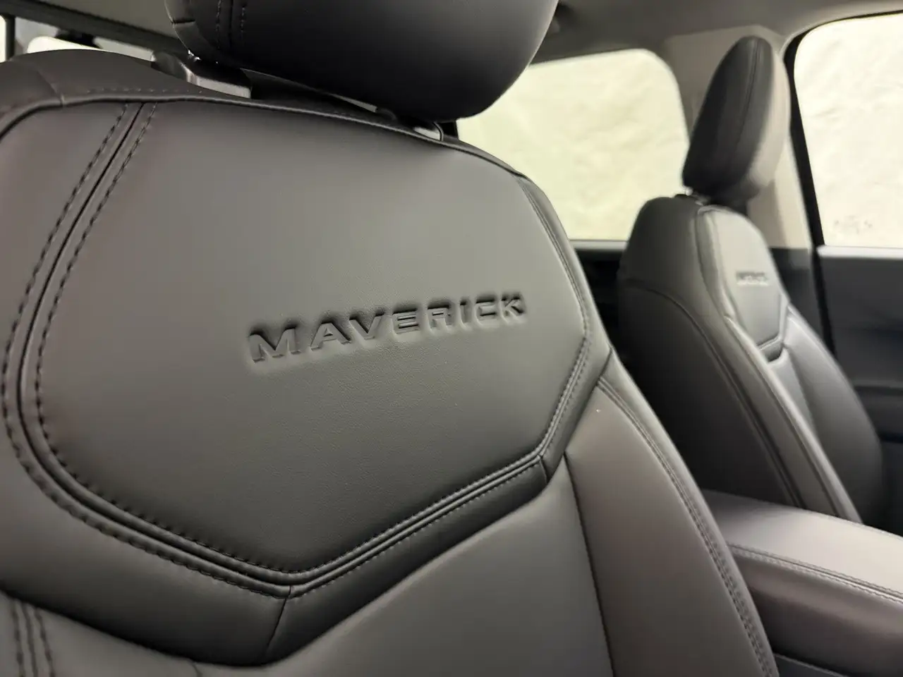 Ford Maverick снимка Ford Maverick