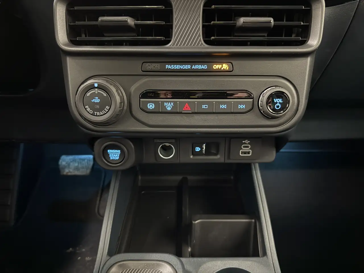 Ford Maverick снимка Ford Maverick