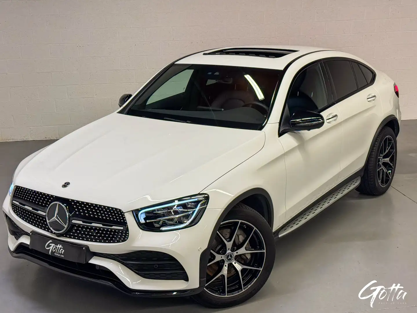 Mercedes-Benz GLC 220 d 4-Matic COUPE/ AMG NIGHT/ CUIR/TOIT OUVRANT PANO Weiß - 1