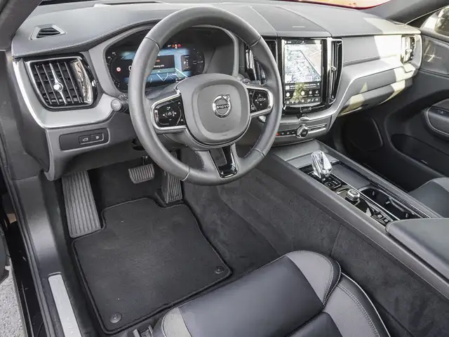 Volvo XC60 view 10