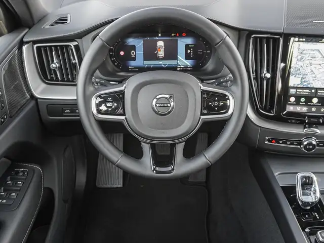 Volvo XC60 view 12