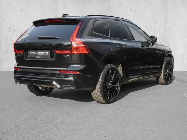 Volvo XC60 view 4