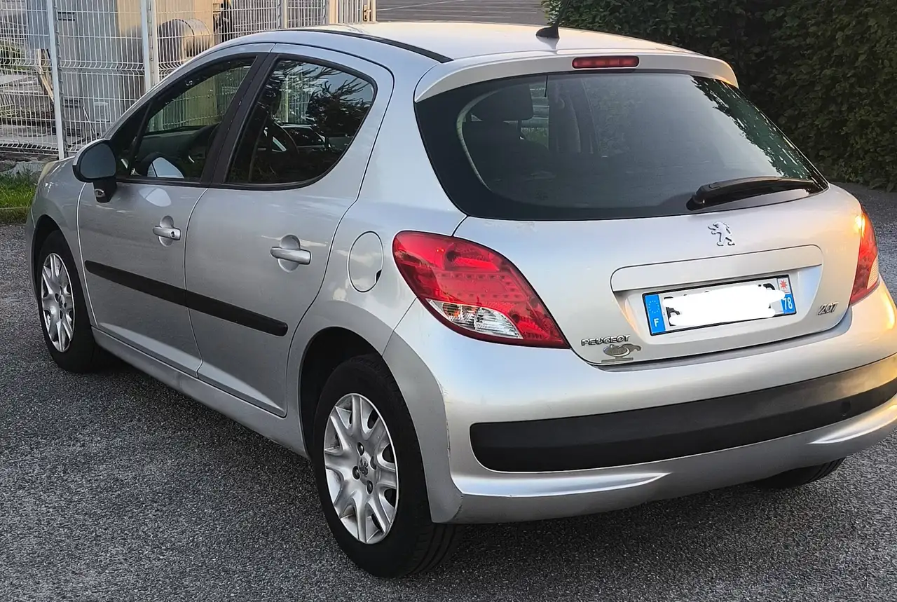 Peugeot 207 1.4 VTi 95ch Active
