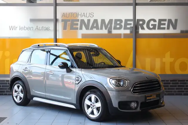 MINI Cooper D Countryman Pepper Navi Klimaaut. PDC