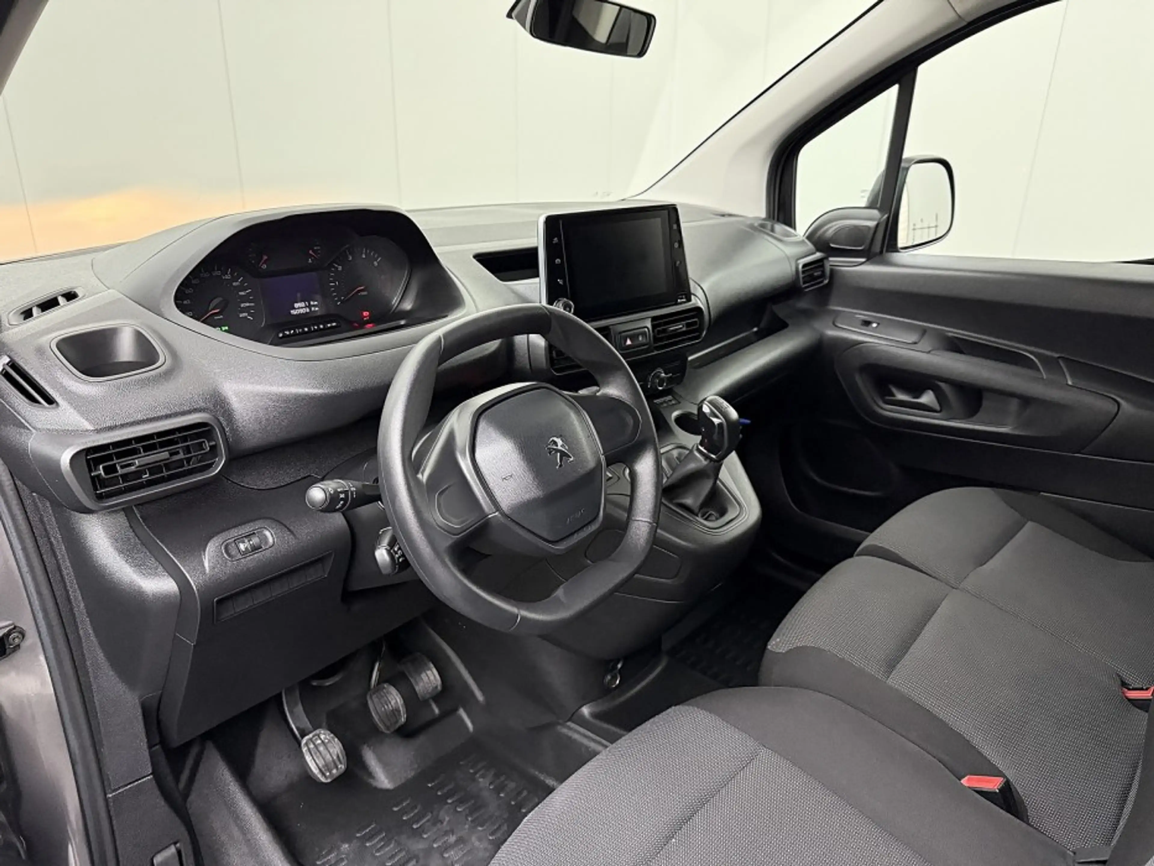 Peugeot Partner 1.5HDi | 3-Persoons | Navigatie | Multimedia | Air — photo 3