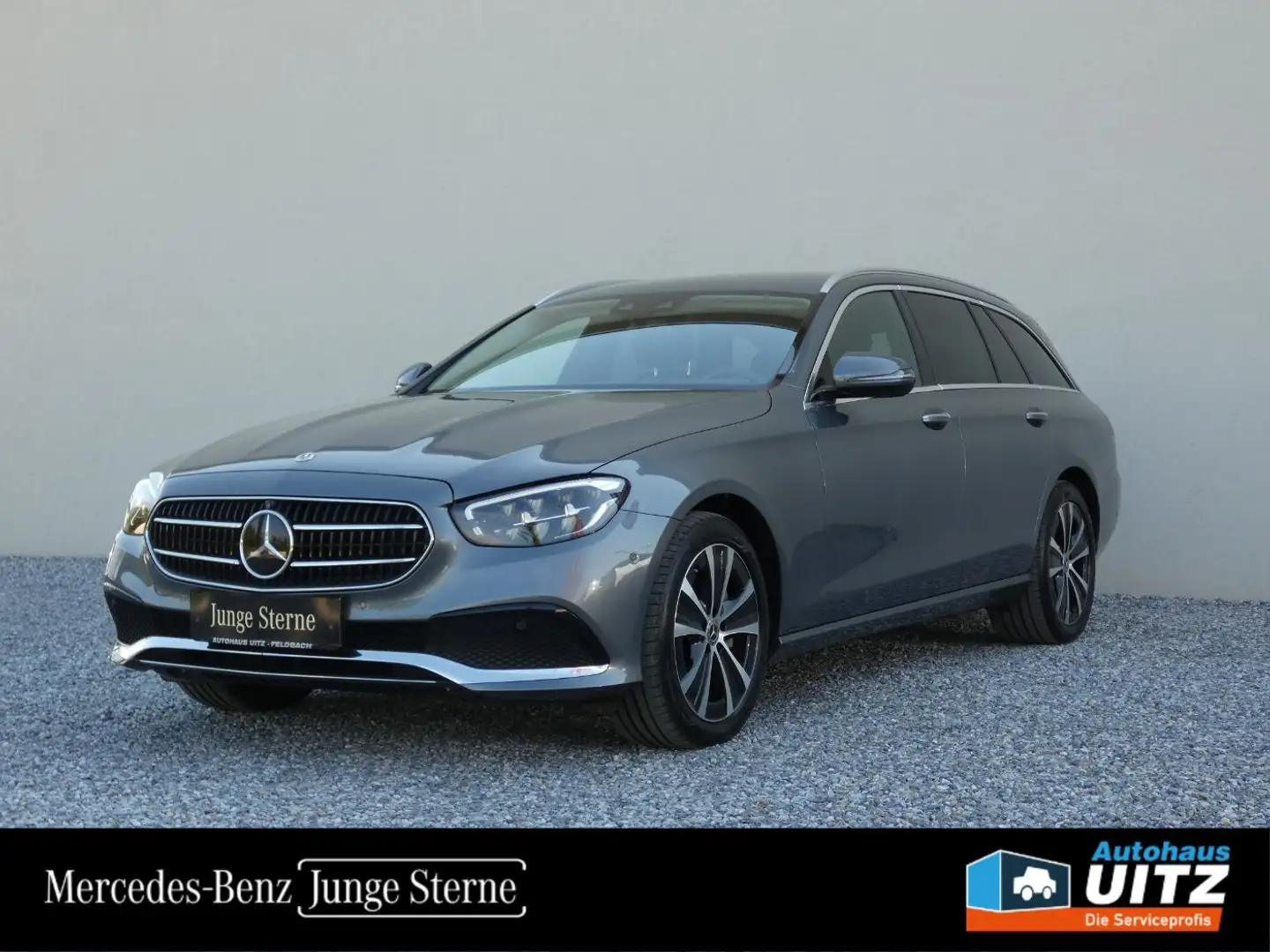 Mercedes-Benz E 300 e T-Modell +360°+AHK+LED+Fahras.+MBUX+Avantg Grau - 1