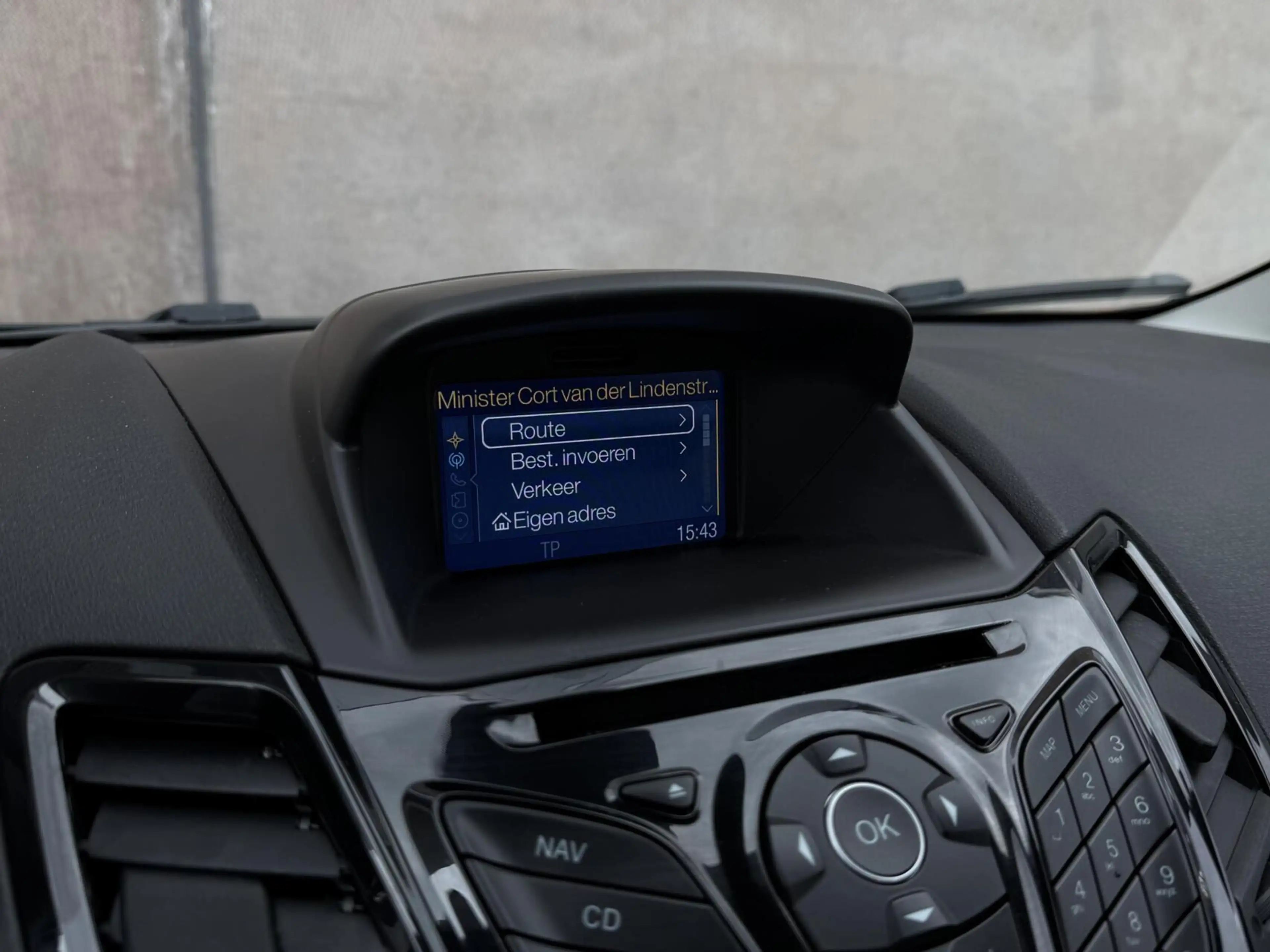 Ford Fiesta 1.0 EcoBoost Titanium | Navigatie | Cruise control — photo 12
