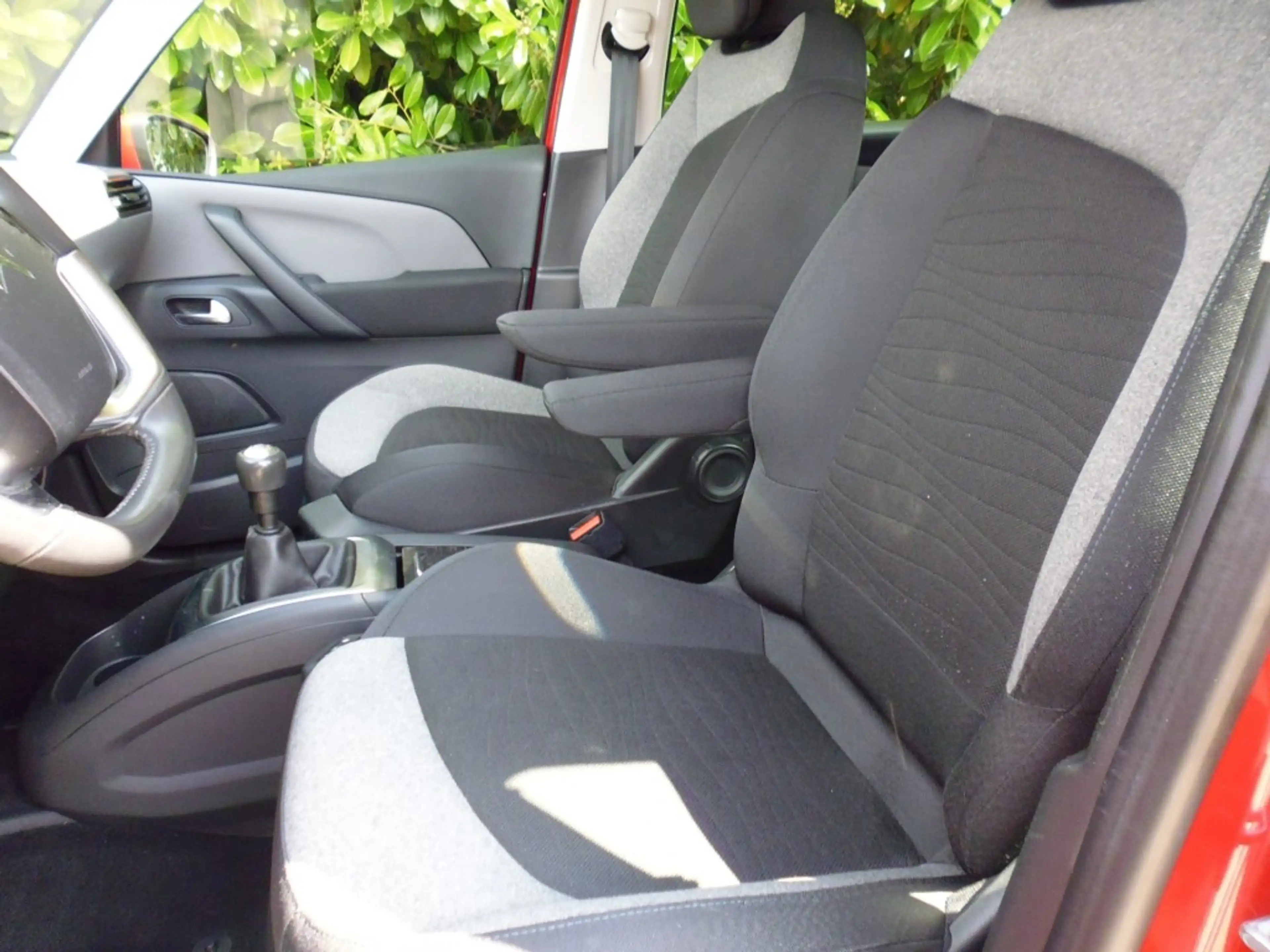 Citroen C4 Picasso 1.2 PureTech Selection 130 pk CRUISE NAVI ESP PDC — photo 12