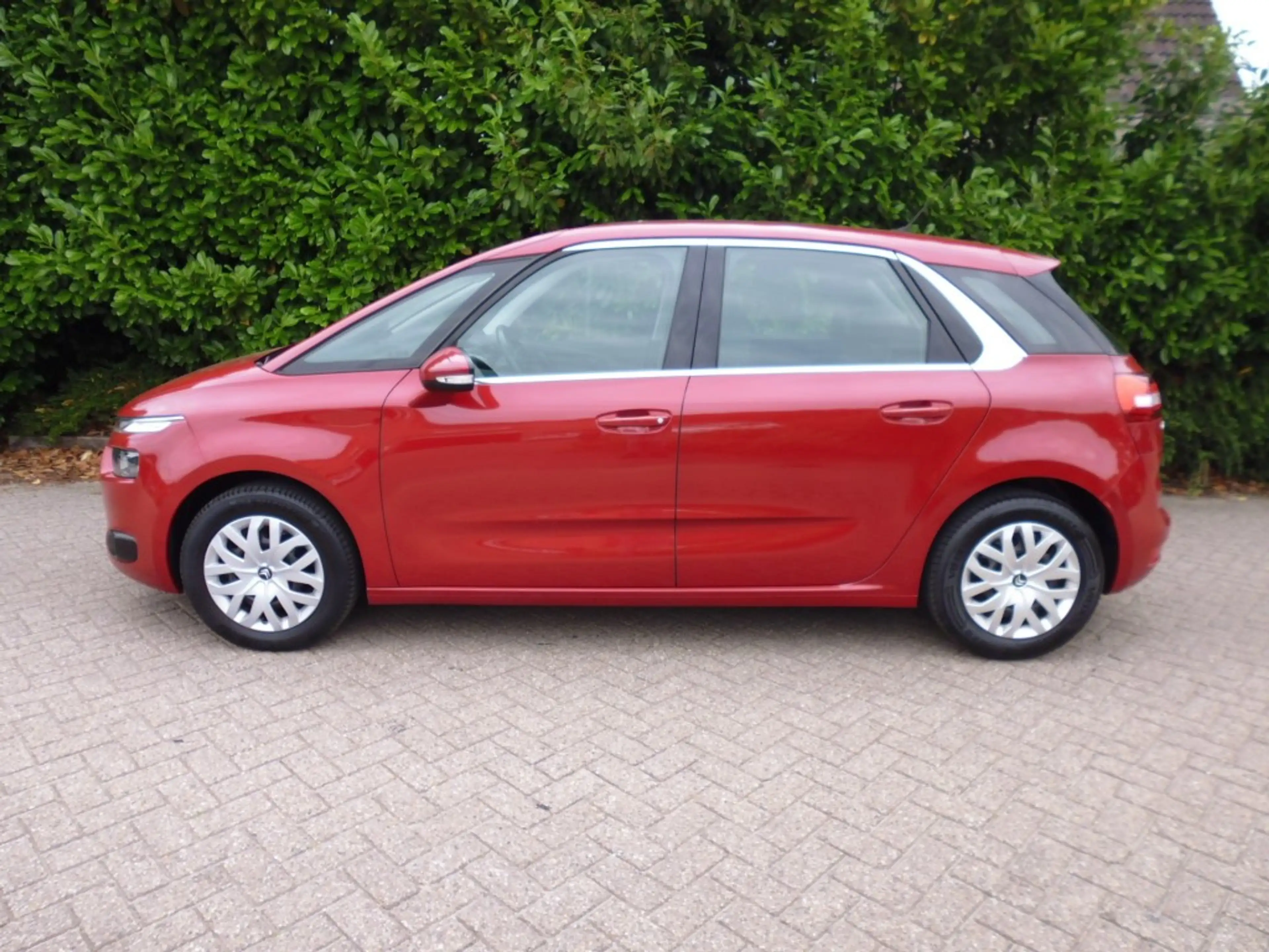 Citroen C4 Picasso 1.2 PureTech Selection 130 pk CRUISE NAVI ESP PDC — photo 2