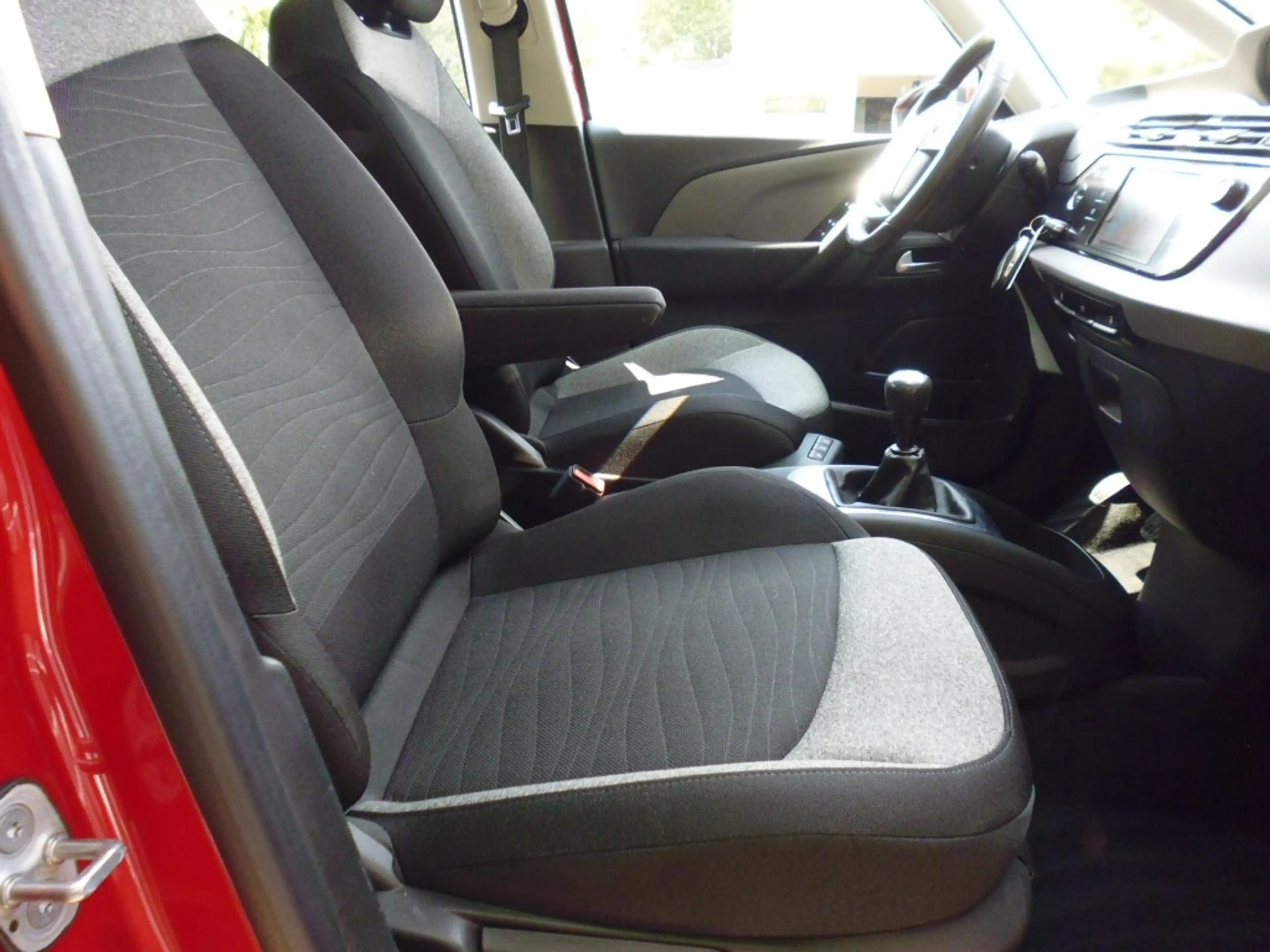 Citroen C4 Picasso 1.2 PureTech Selection 130 pk CRUISE NAVI ESP PDC — photo 14