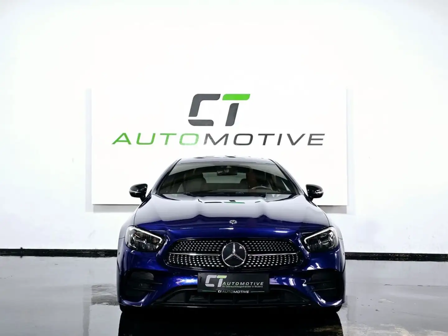 Mercedes-Benz E 220 D Coupe AMG-Line Aut. Blau - 2