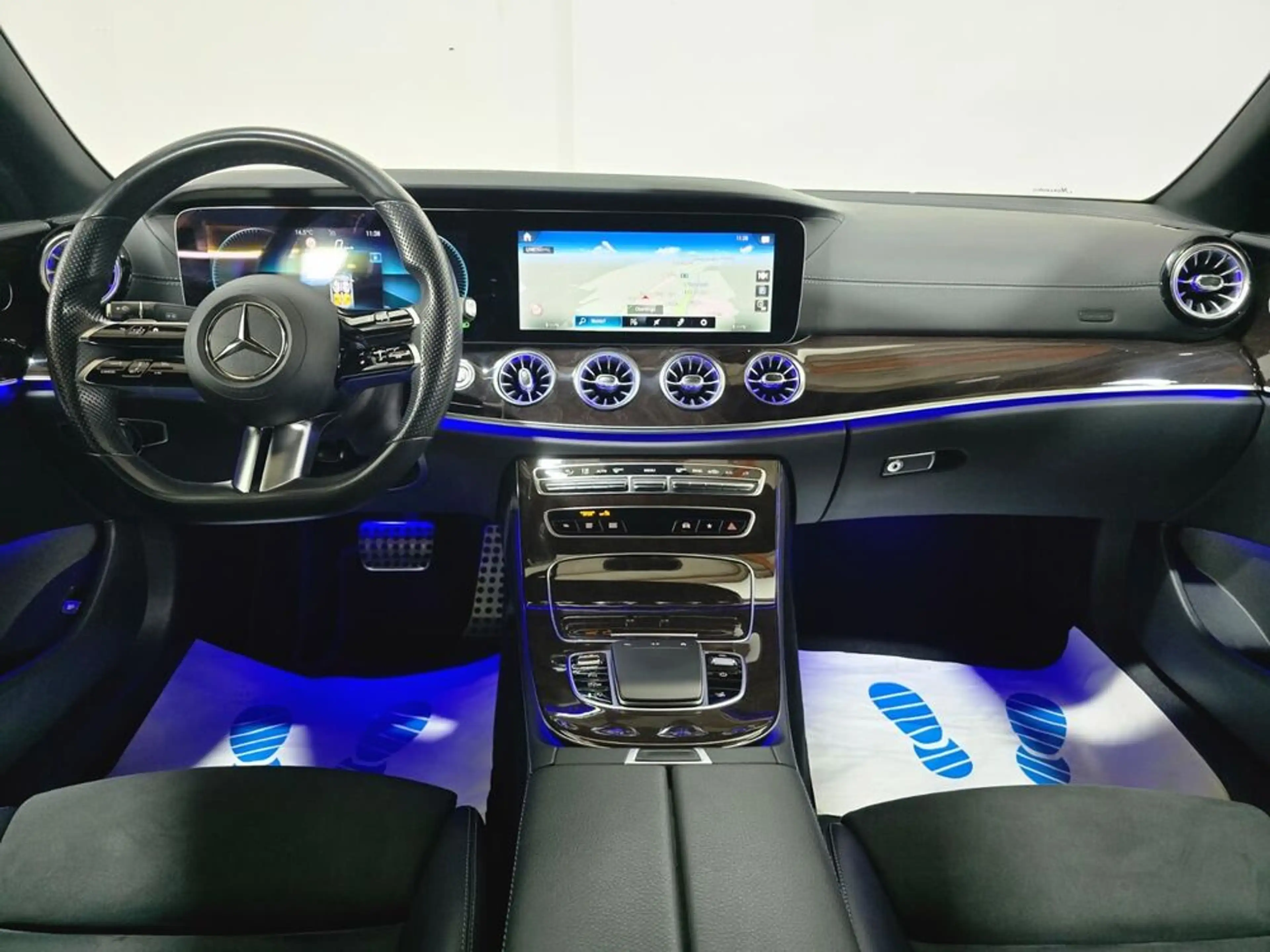 Mercedes-Benz E 220 D Coupe AMG-Line Aut. — photo 7